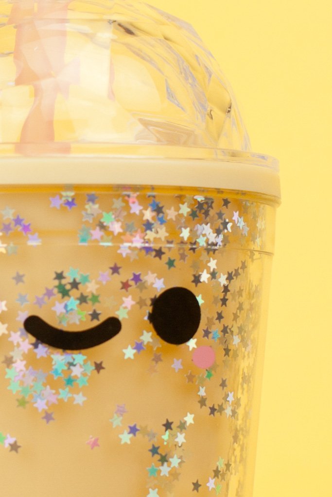 This Aesthetic Bubble Tea Tumbler Lets You Have Your Pearls And Save The  Environment Too 