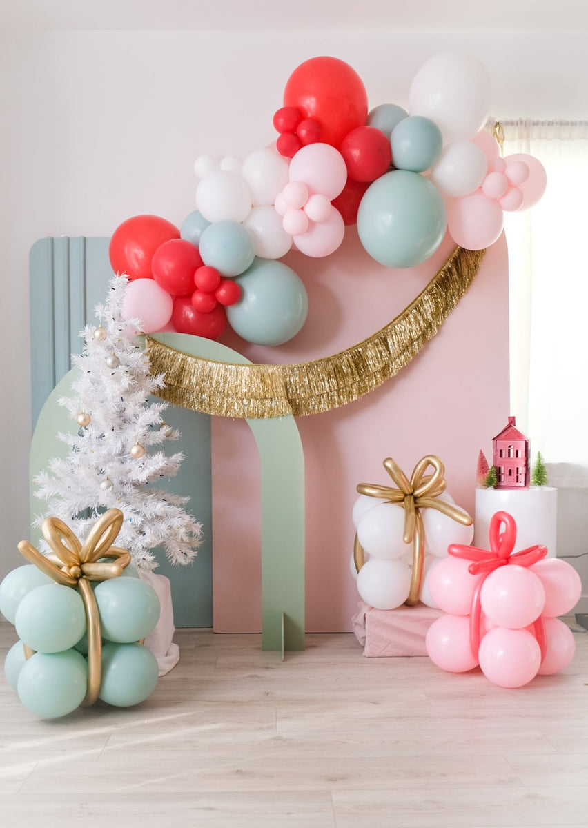 Midnight Tinsel Balloon Garland To-Go – Oh Shiny!