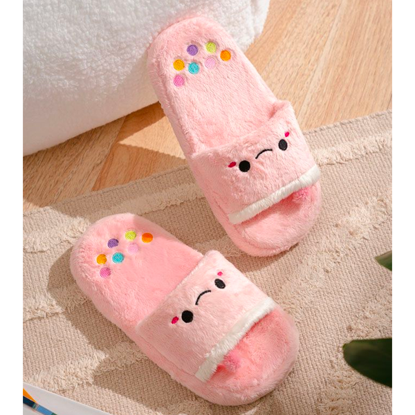 http://www.ohshiny.co/cdn/shop/products/strawberrypearlbobateaplushslippers.png?v=1642360564